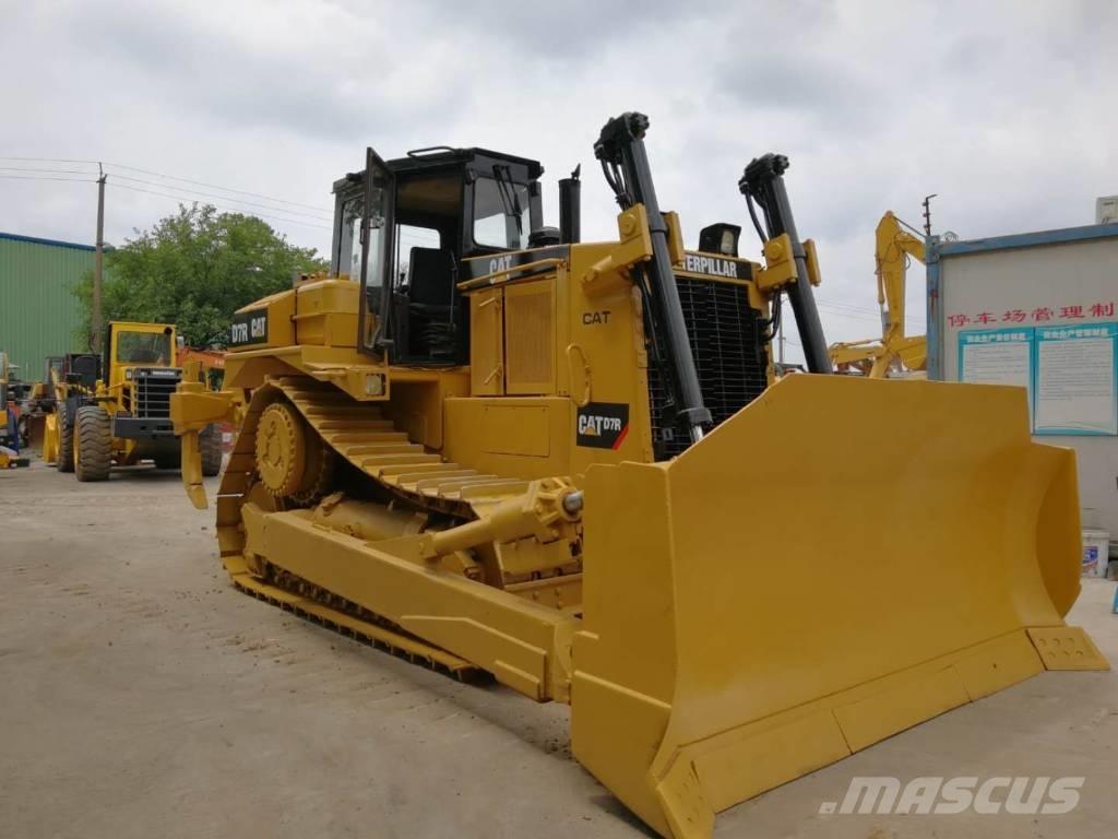 CAT D7R Pásové dozery