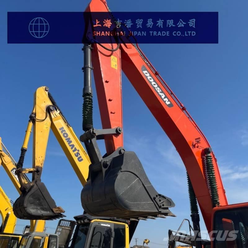 Doosan DX 300 Pásová rýpadla