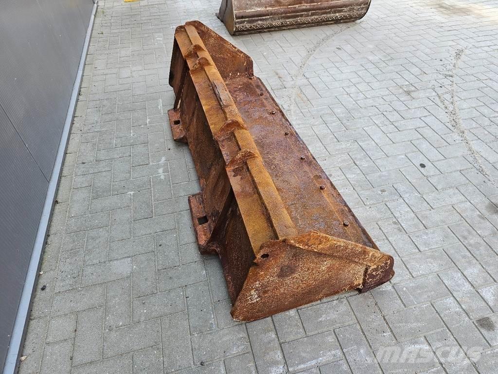 Bobcat S850 Kolové nakladače