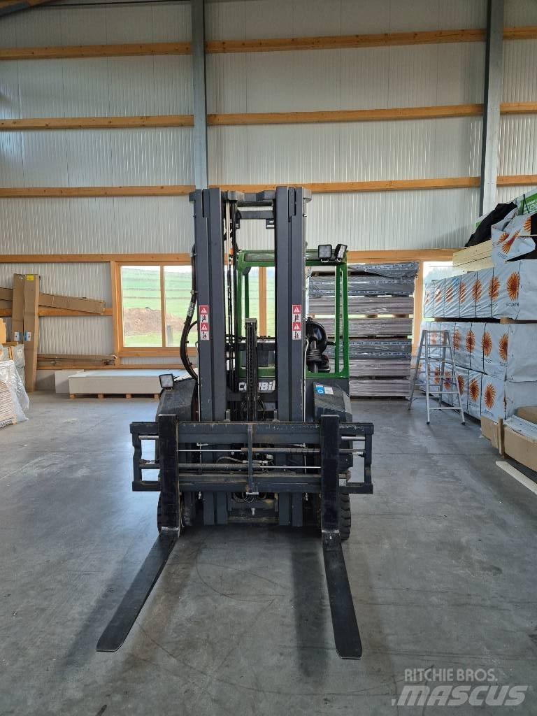 Combilift CBE 2500 Akumulátorové vozíky
