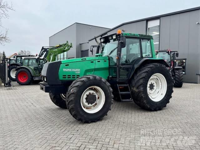 Valtra 8350 Hitech Traktory