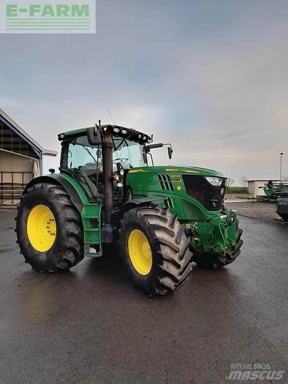 John Deere 6210r Traktory