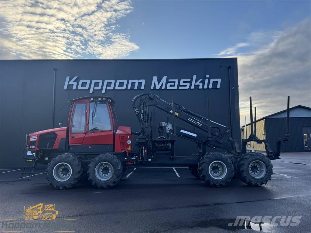 Komatsu 855 Vyvážecí traktory