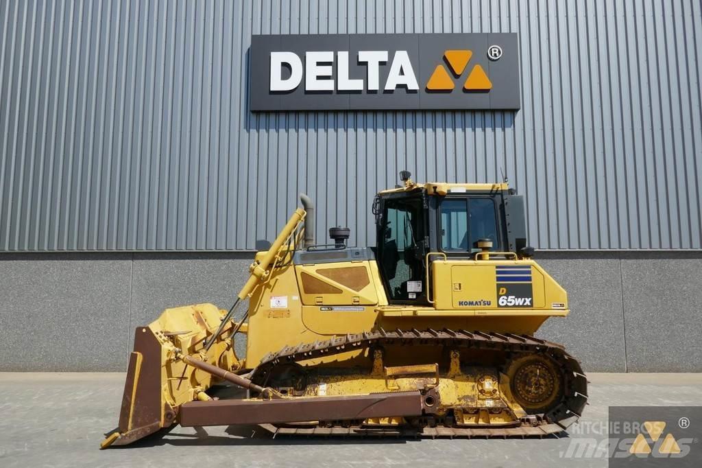 Komatsu D65WX-17 Pásové dozery