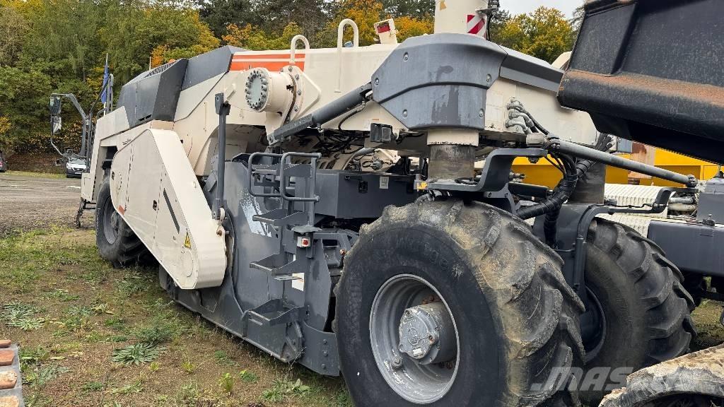 Wirtgen WR200i Recyklátory asfaltu