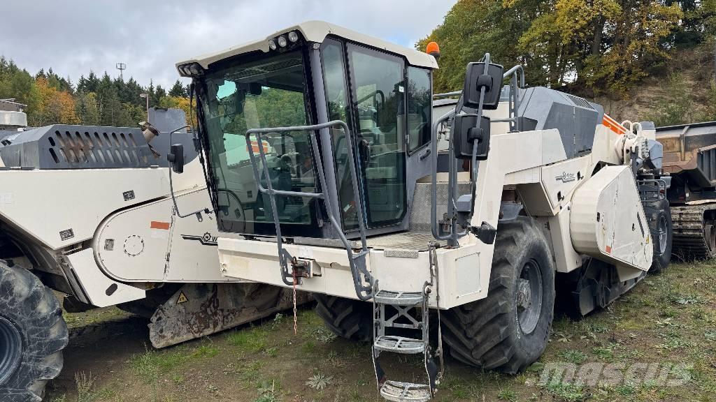 Wirtgen WR200i Recyklátory asfaltu