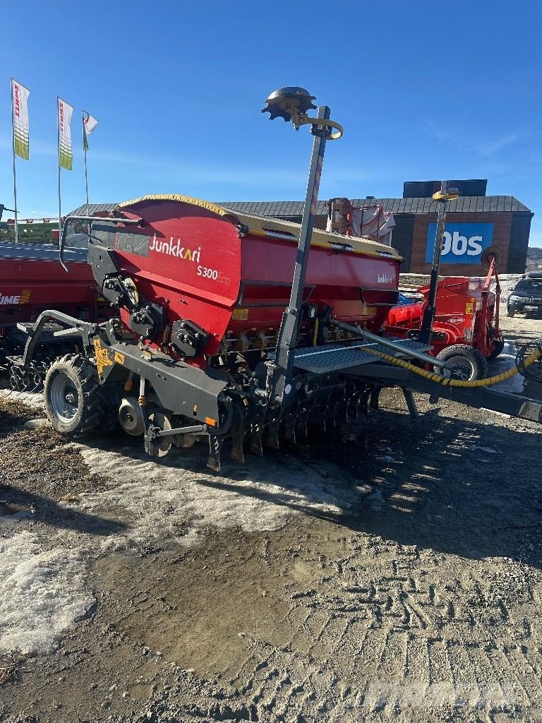 Junkkari S300 Eco Kombinované secí stroje