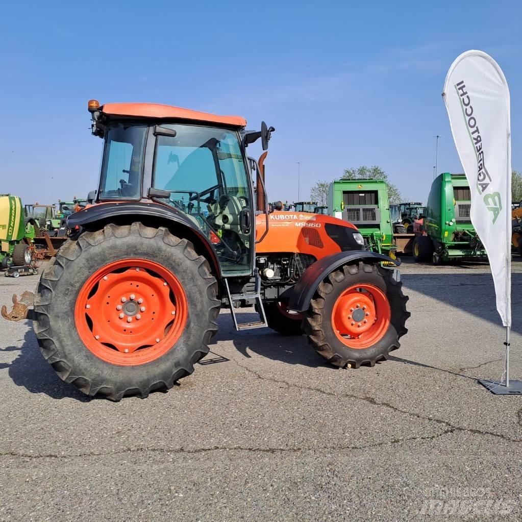 Kubota M 9960 HD Traktory