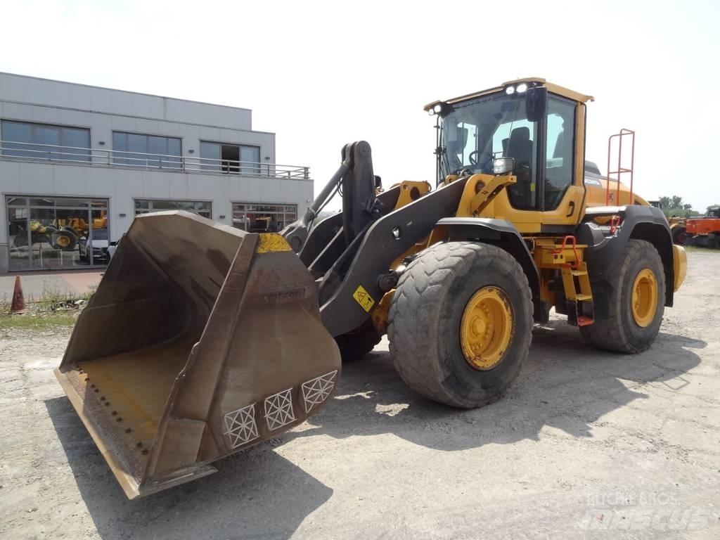 Volvo L 120 H Kolové nakladače