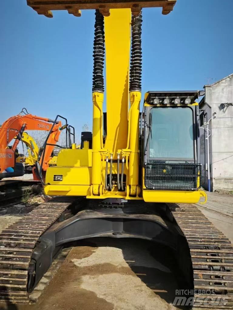 Komatsu PC 400-8 Pásová rýpadla