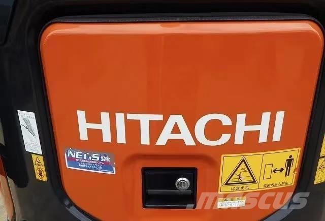 Hitachi 30 Pásová rýpadla