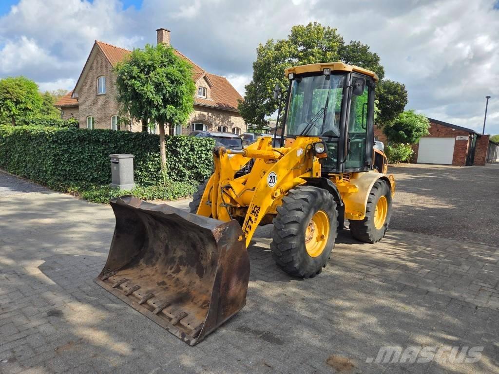 JCB 407B Super Víceúčelové nakladače
