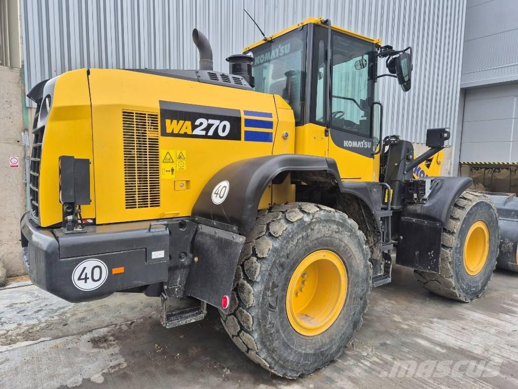 Komatsu WA 270-8 Kolové nakladače