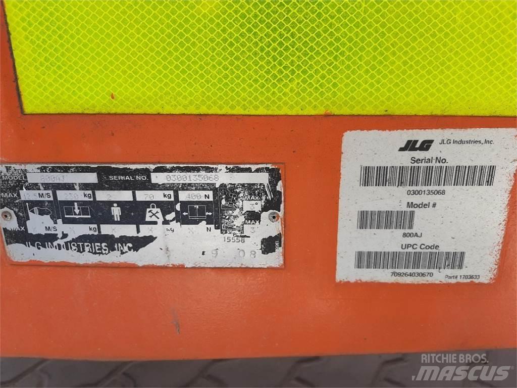 JLG 800AJ Kloubové plošiny