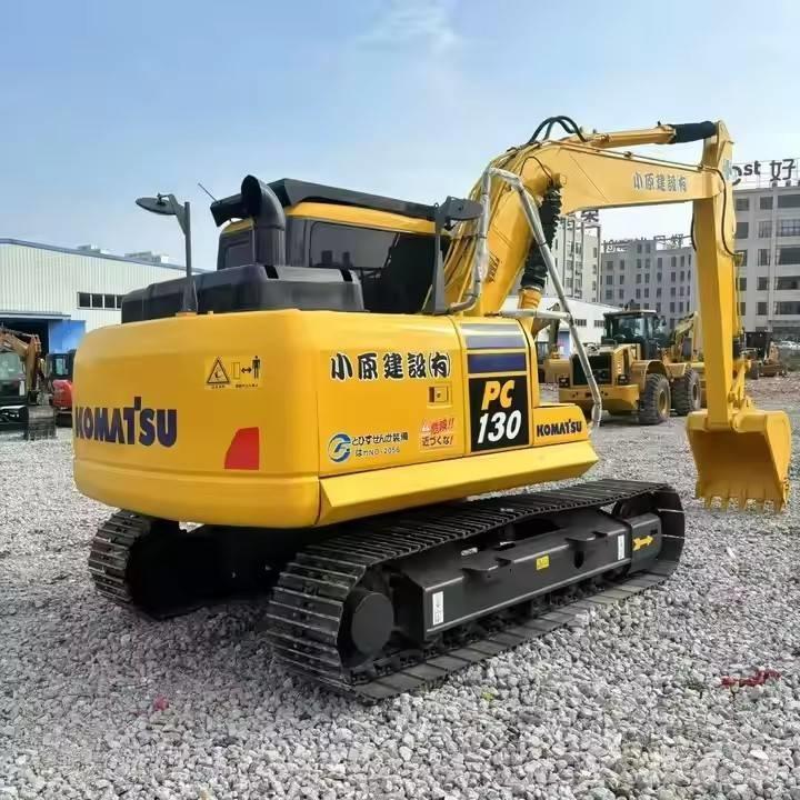 Komatsu PC130 Pásová rýpadla