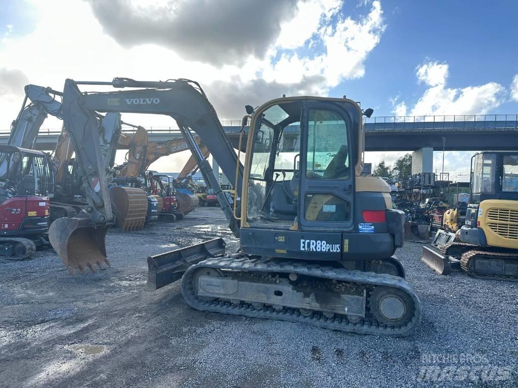 Volvo ECR 88 Midi rýpadla 7t - 12t