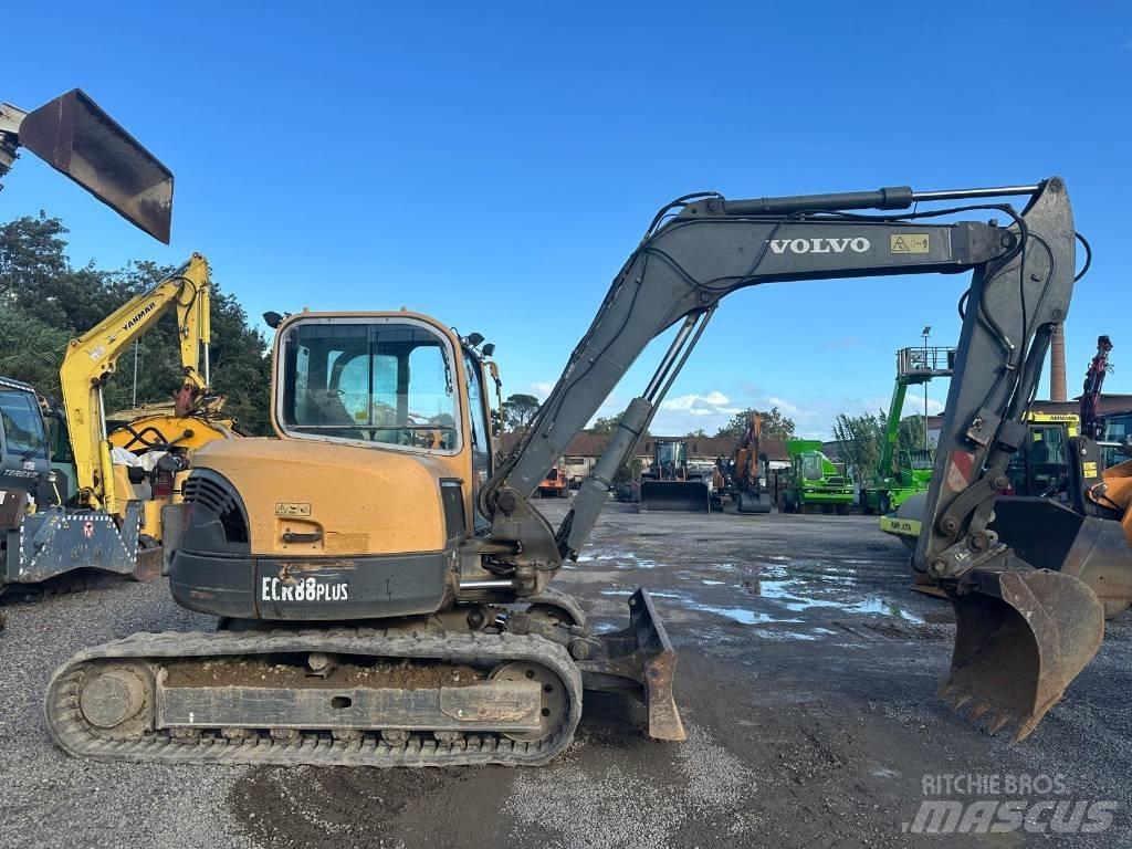 Volvo ECR 88 Midi rýpadla 7t - 12t
