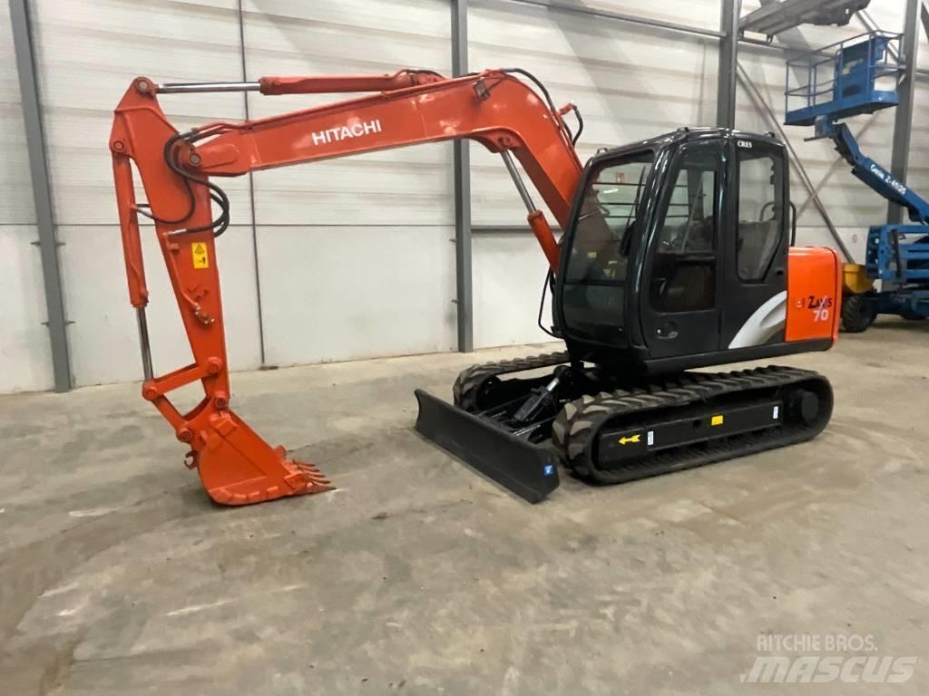 Hitachi ZX 70 Midi rýpadla 7t - 12t