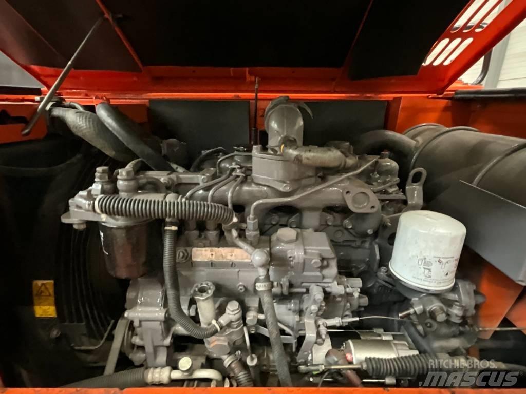 Hitachi ZX 70 Midi rýpadla 7t - 12t