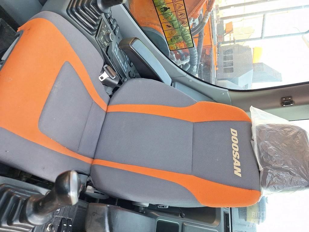 Doosan DX235lc Pásová rýpadla