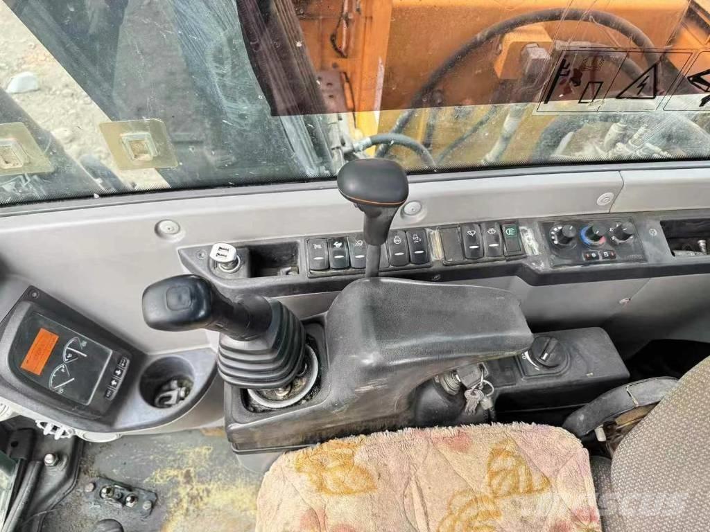 Volvo ec80D Pásová rýpadla