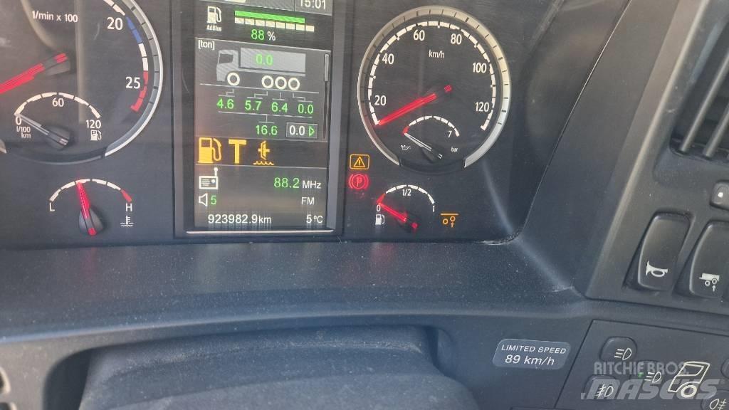 Scania R730 8x4*4 Vozy na přepravu kmenů