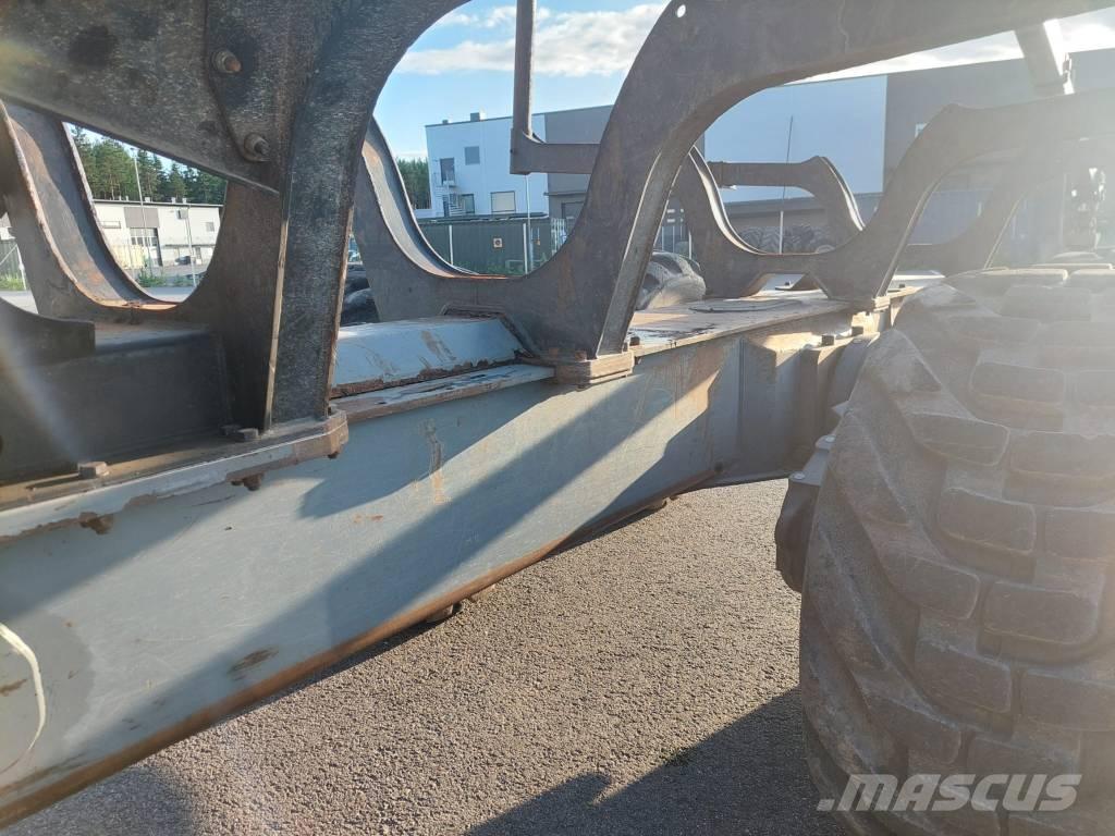 Sampo FR 48 Vyvážecí traktory