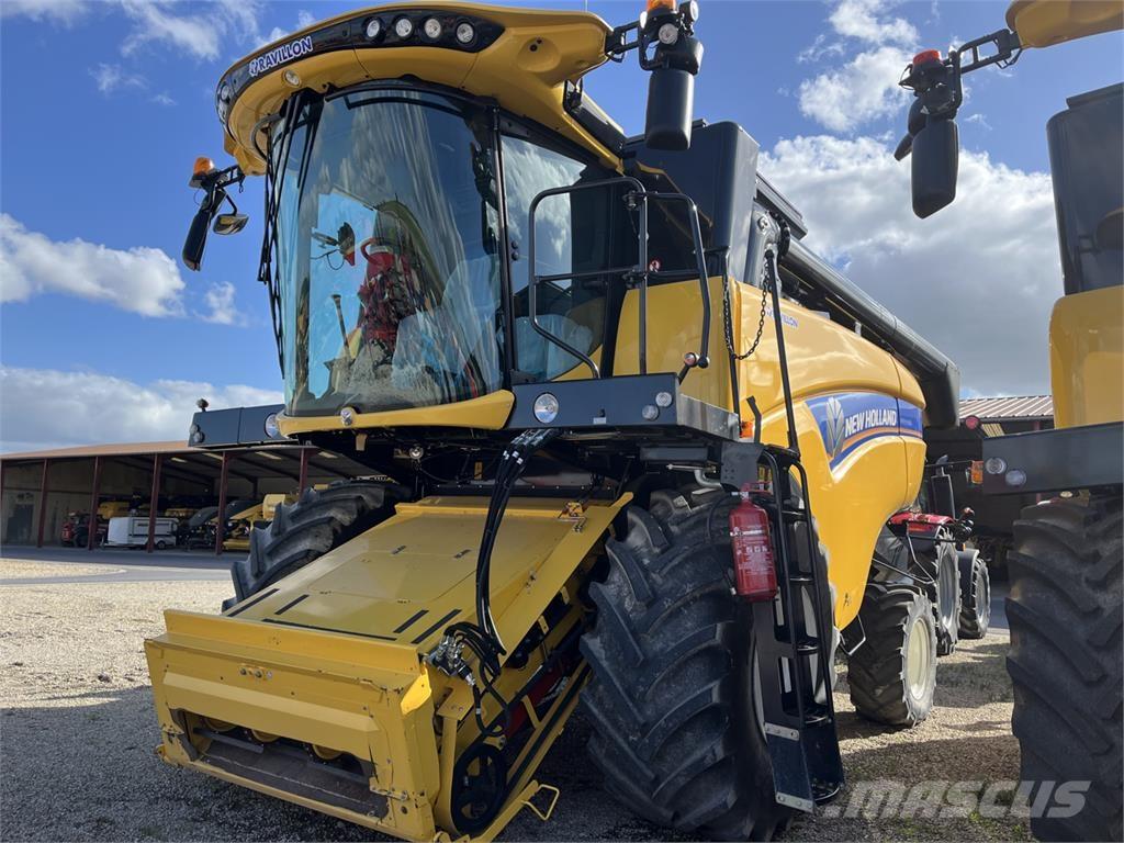 New Holland CX6.80 Sklízecí mlátičky