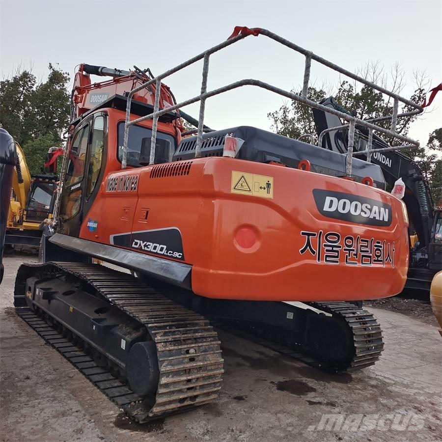Doosan DX 300LC-9C Pásová rýpadla
