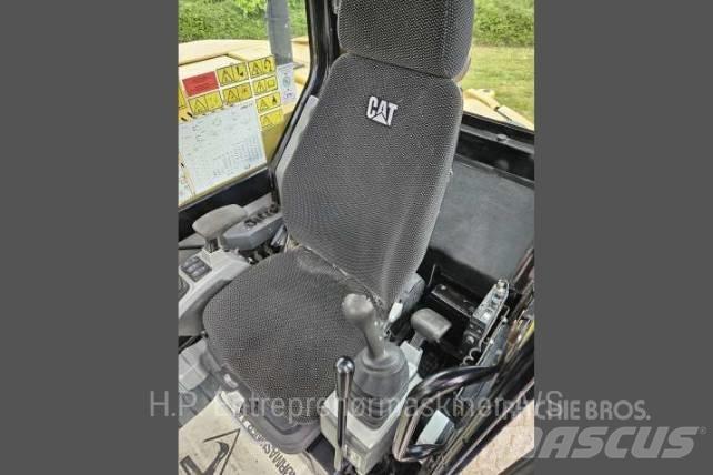 CAT 308E2 Pásová rýpadla