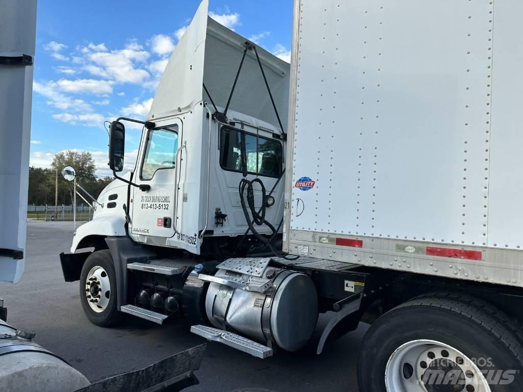 Mack Truck Tahače