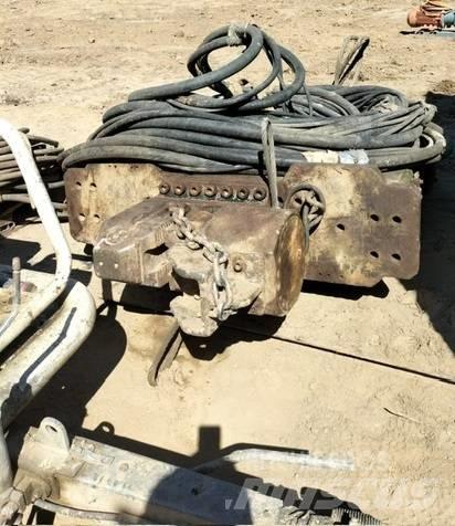  ICE 18RF Hydraulická beranidla na zatloukání pilotů