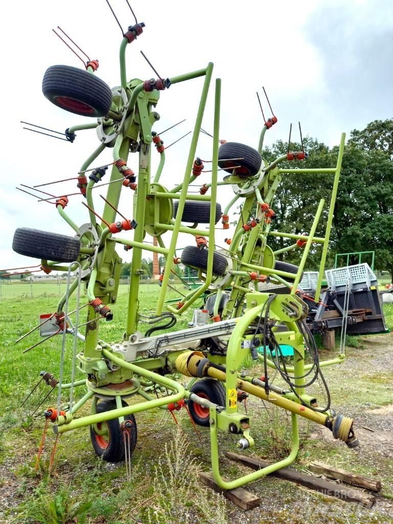 CLAAS Volto 870 Obraceče a shrabovače sena