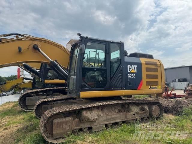 CAT 323 E Pásová rýpadla