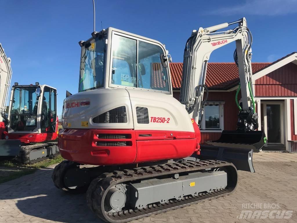 Takeuchi TB250-2 Mini rýpadla < 7t