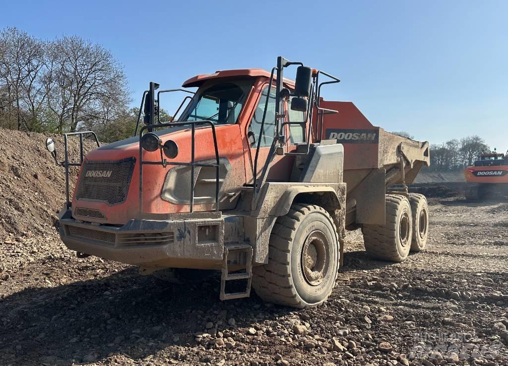 Doosan DA 30 Kloubové dempry