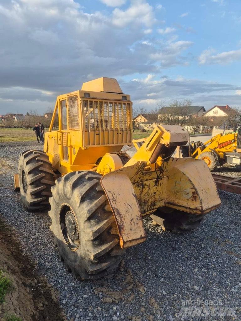 John Deere 667d Lesní traktory