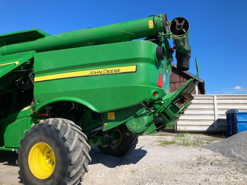 John Deere S790 Sklízecí mlátičky