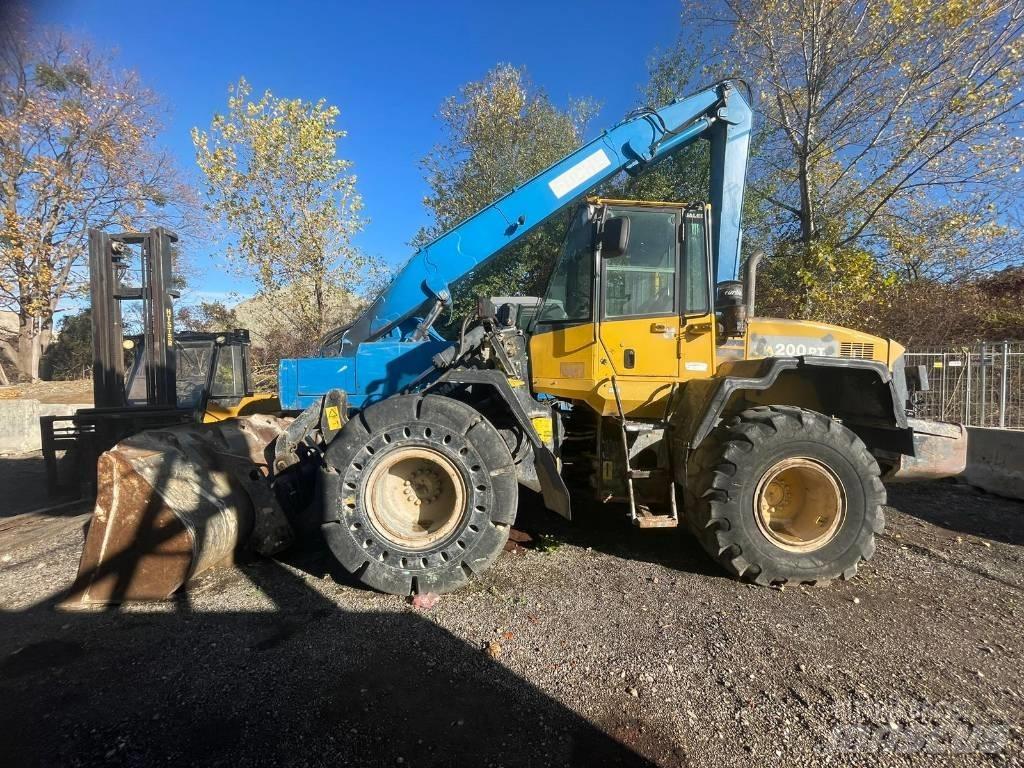 Komatsu WA 200 PT-5 Kolové nakladače