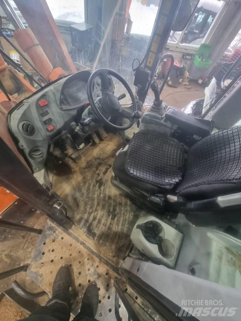 Hitachi ZW 310-6 Kolové nakladače