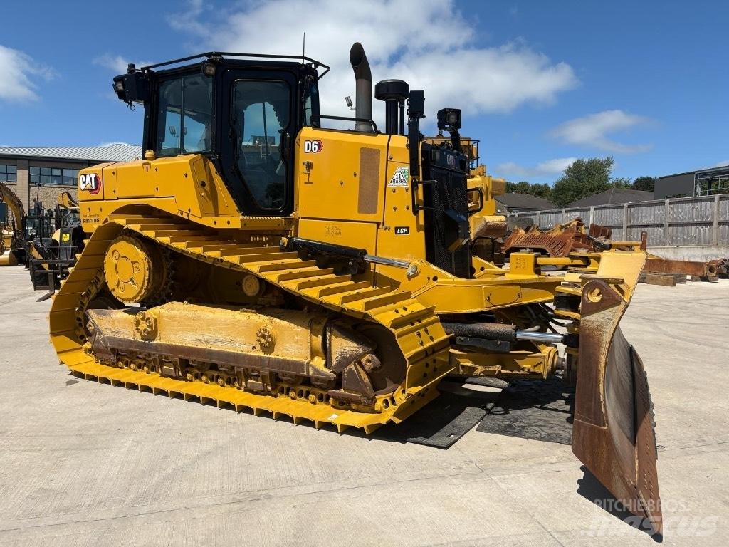 CAT D 6 LGP Pásové dozery