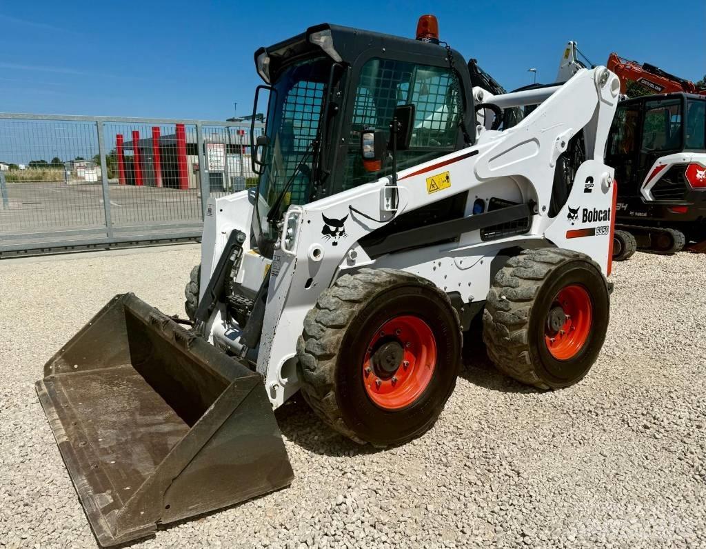 Bobcat S 850 Smykem řízené nakladače