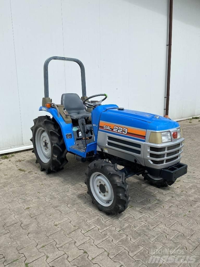 Iseki Sial 223 Kompaktní traktory