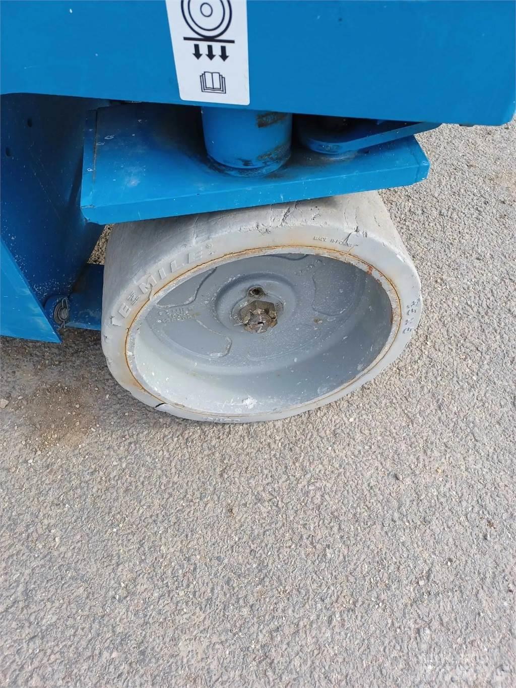 Genie GS 2646 Nůžková zvedací plošina