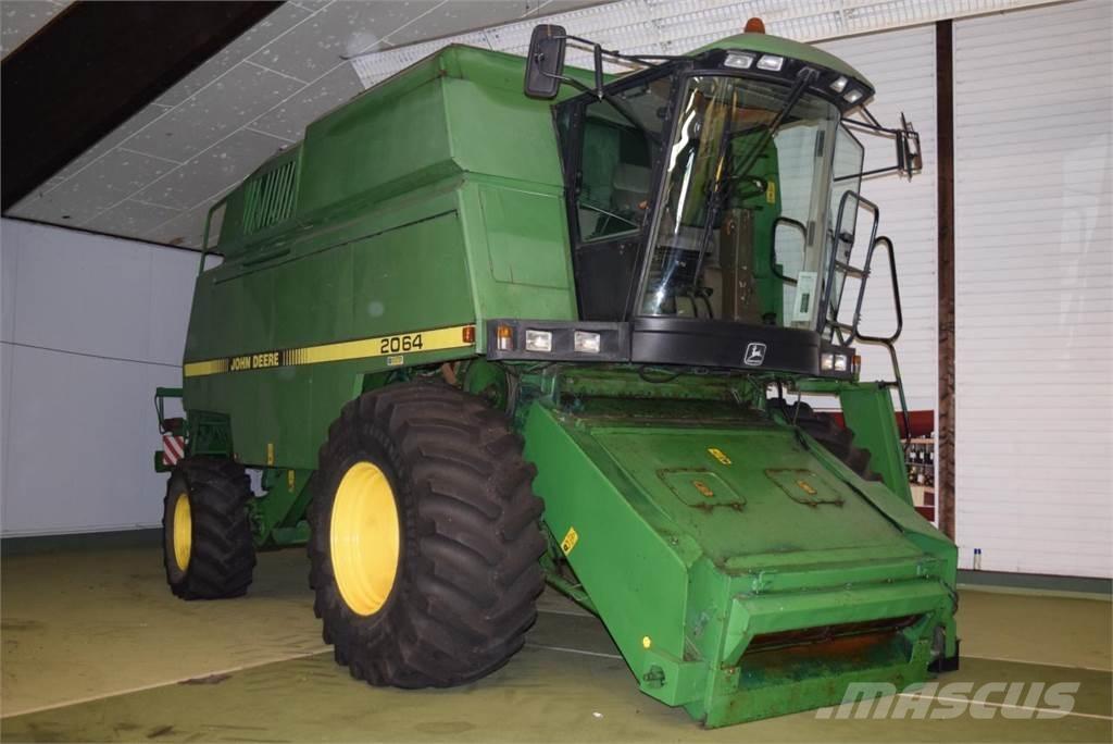 John Deere 2064 Sklízecí mlátičky
