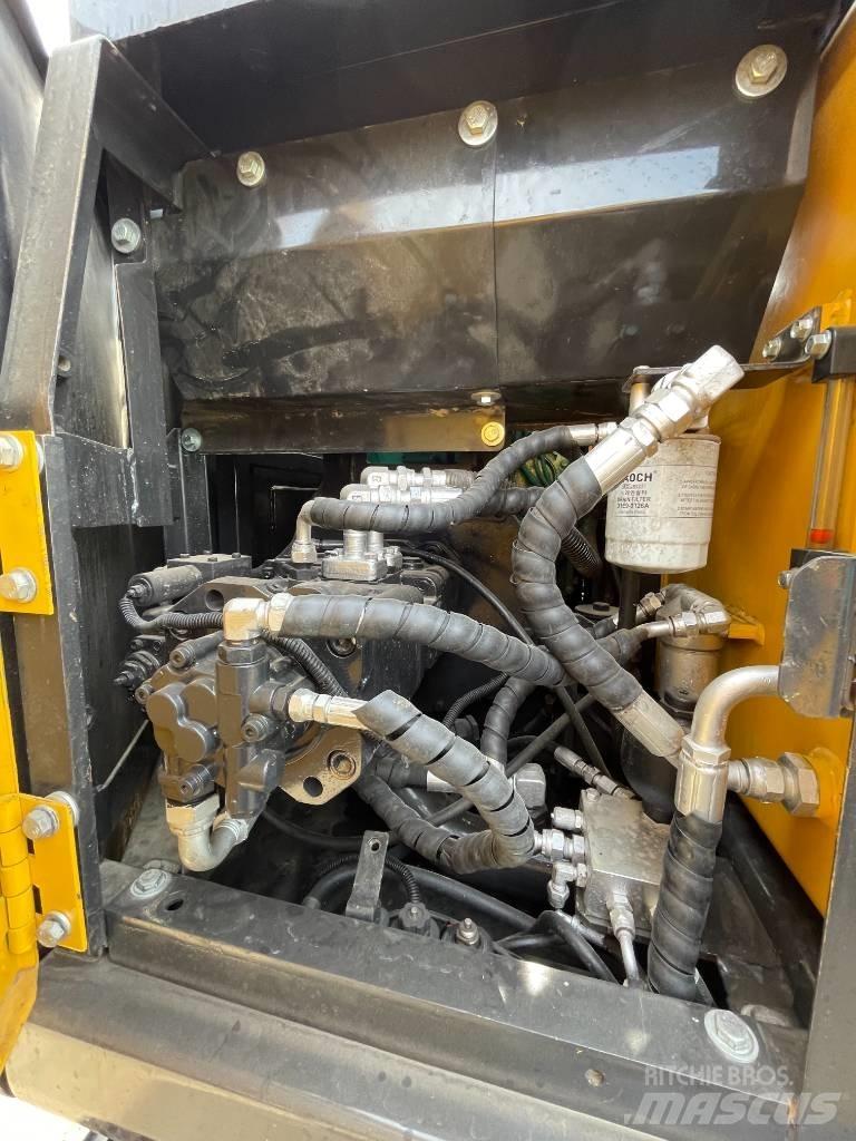 Volvo EC 140 Midi rýpadla 7t - 12t