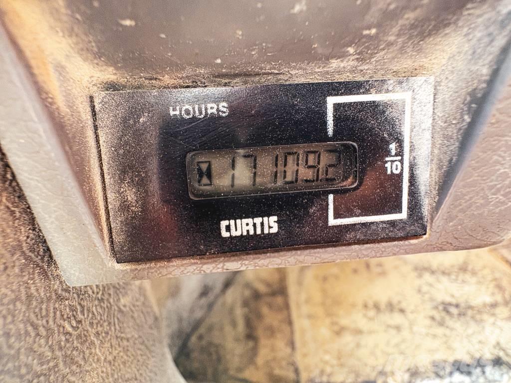 Doosan DL 300 Kolové nakladače