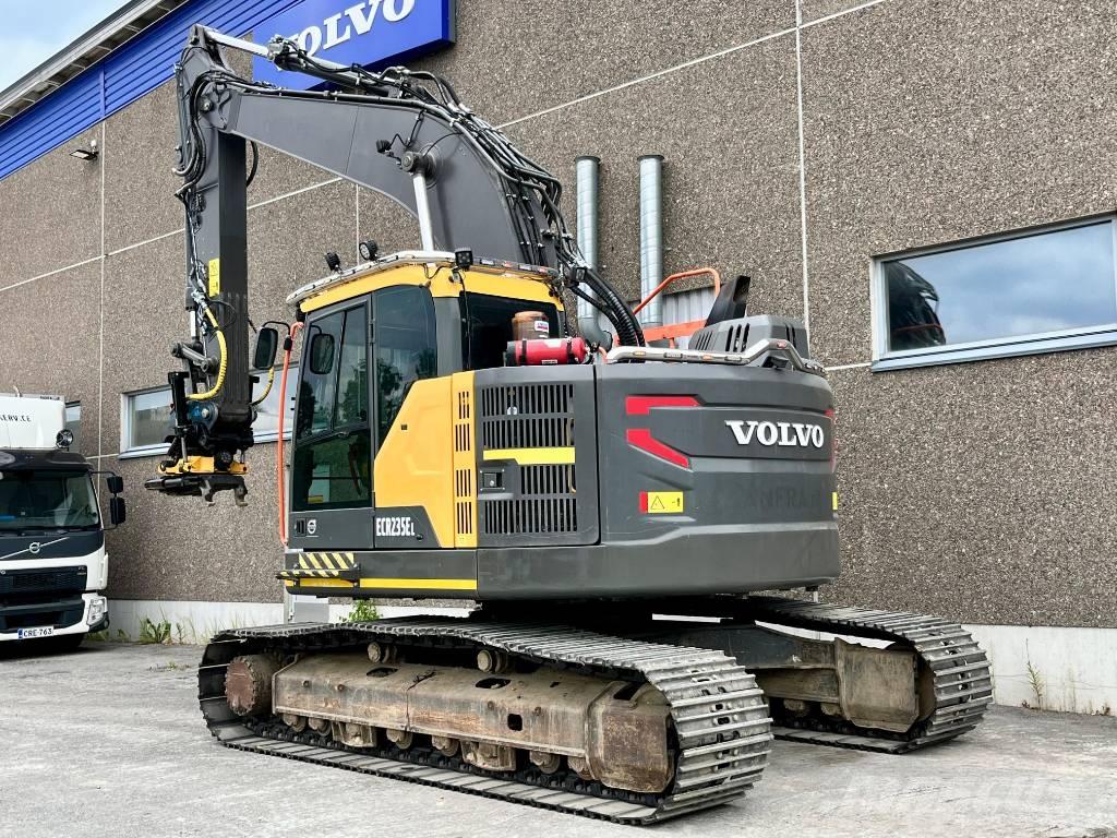Volvo ECR 235 E Pásová rýpadla