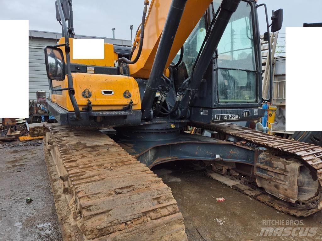 Hyundai HX 220 Pásová rýpadla