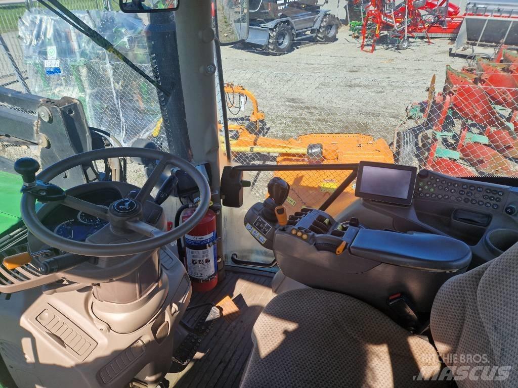 John Deere 6150 R Traktory